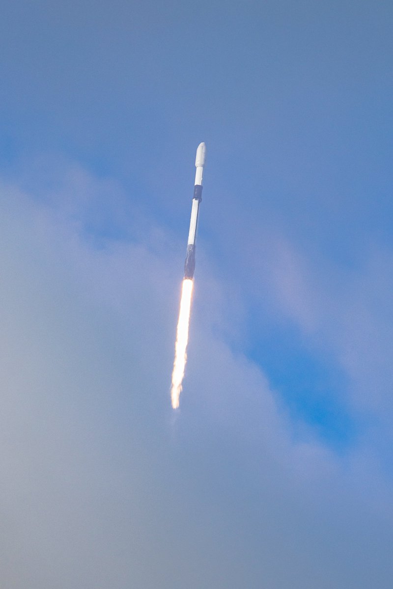 launchadventurs's tweet image. She's away. The @SES_Satellites 03b mPOWER 5&6 mission is underway. Lift off at 4:08 pm E.T. for the @SpaceX #Falcon9