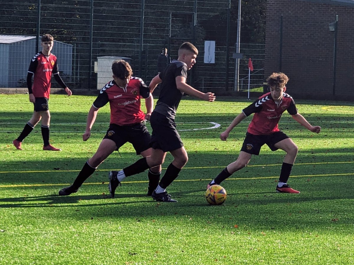 town_jpl's tweet image. Some action pics from Towns 3-2 JPL trophy Cup win against @ExeRTC_Official yesterday. 
Very entertaining game from 2 excellent teams, thanks to the Exeter boys for staying after - top lads 👍⚽️