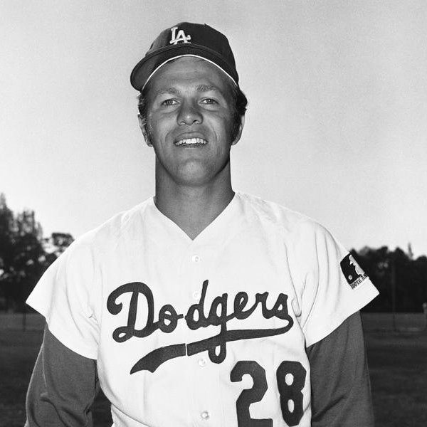 A #HappyBirthday to retired first baseman and former television actor/MLB color analyst Wes Parker (84).  #Dodgers #NankaiHawks #TheBradyBunch #McMillanandWife #TheSixMillionDollarMan #PoliceWoman #AllThatGlitters 

sabr.org/bioproj/person…

1965 WS champion 
6X Gold Glove Award