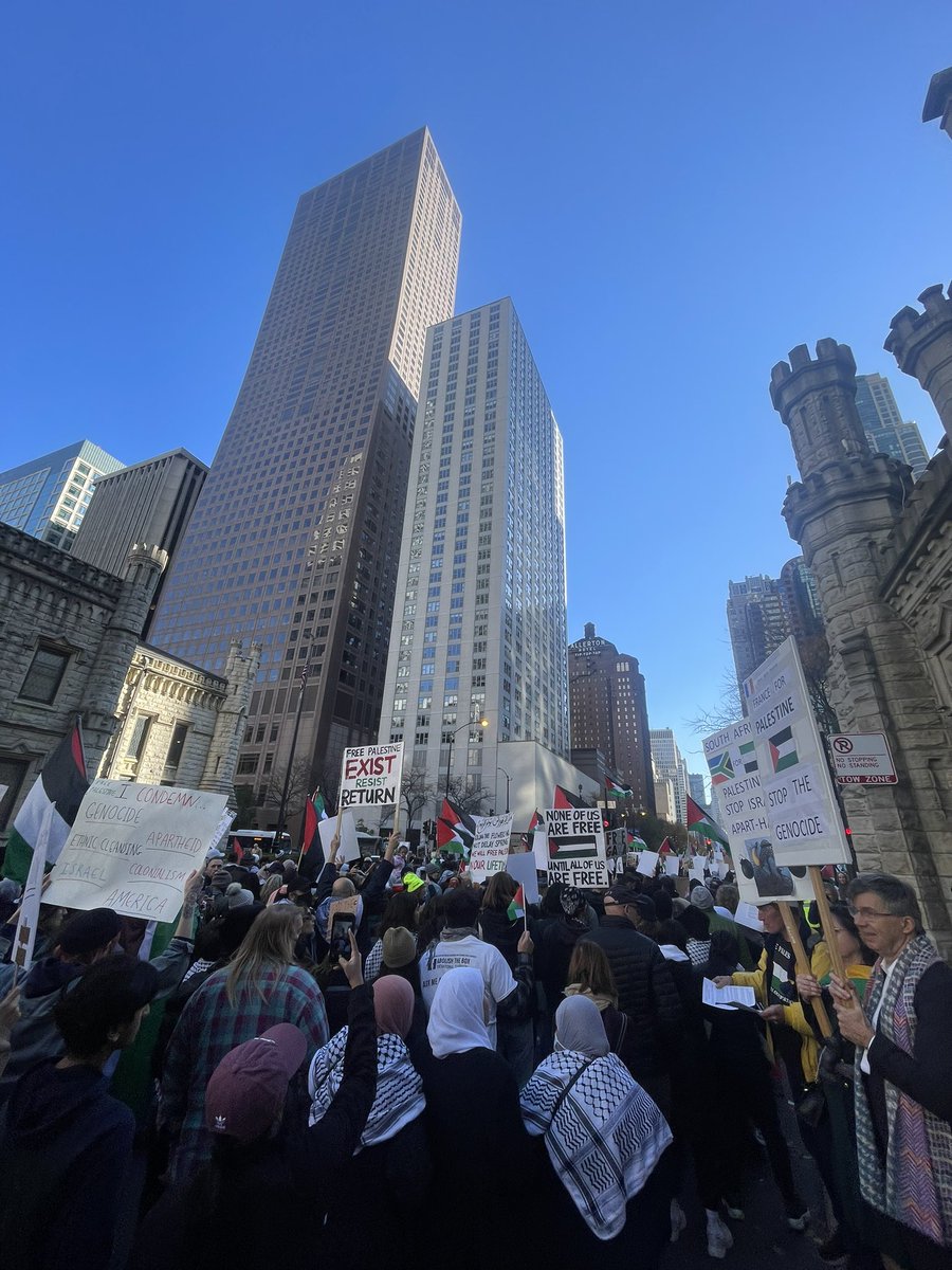uspcn's tweet photo. 7,500 #Palestinians &amp; supporters in the streets! 

USPCN co-leading another MASSIVE Coalition for Justice in #Palestine protest &amp; march in #Chicago today, SHUTTING DOWN half of Michigan Ave on the #MagnificentMile!

#GazaGenocide #FreePalestine #GenocideJoe #StopArmingIsrael https://t.co/HMxrZW1VIT