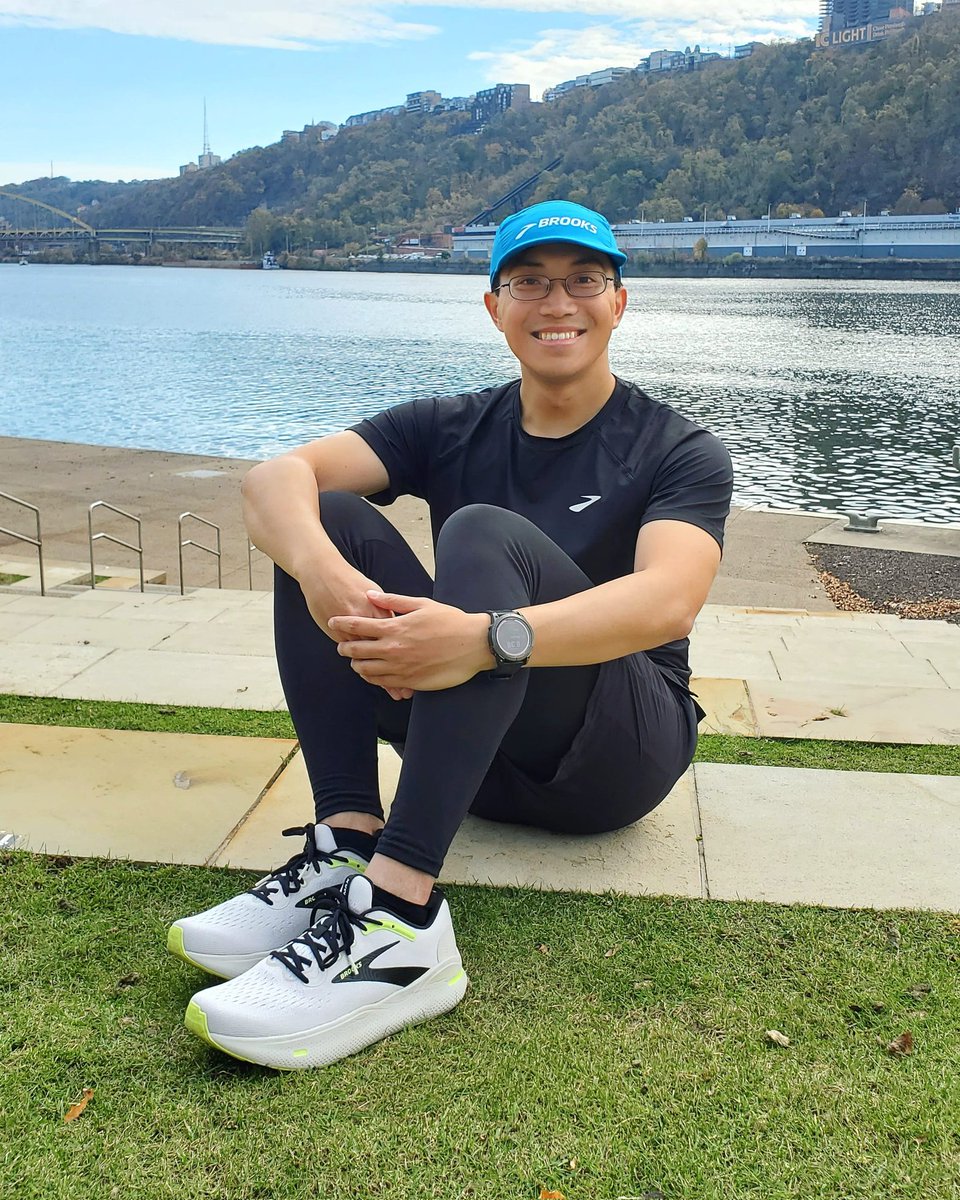 KevinCChiang's tweet image. I've been keeping a big secret! Can you guess what it is? 🤫

Like secrets, ghosts are mysterious, but not these! The Ghost Max offers MAX cushion and protection a plush experience! 👟

I'll reveal the secret later this week! 😉

@brooksrunning

#GhostMax #RunHappy #RunHappyTeam