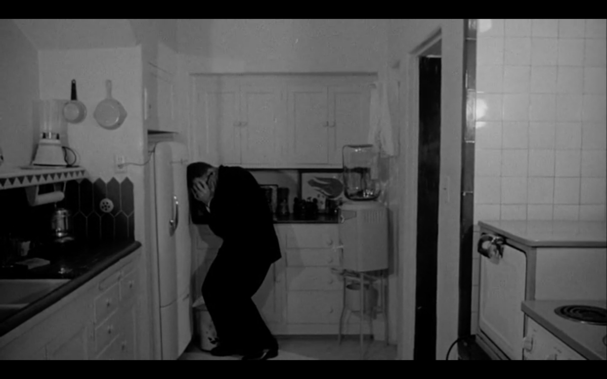 NoirAlleyAtNoon's tweet photo. Steiger, wailing like an injured animal.
#DarknessAtNoon #CryTerror #NoirAlley https://t.co/2CNwGZ5X9v