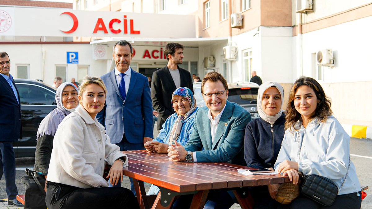 📍Bayrampaşa, İstanbul

🤝 Vatandaşlarımızla birlikte geçirdiğimiz bu anılardan ilham alarak, daha güçlü ve birbirine bağlı bir toplum olma yolunda hep birlikte ilerleyeceğimize inanıyorum.

#Yenidenİstanbul 🇹🇷