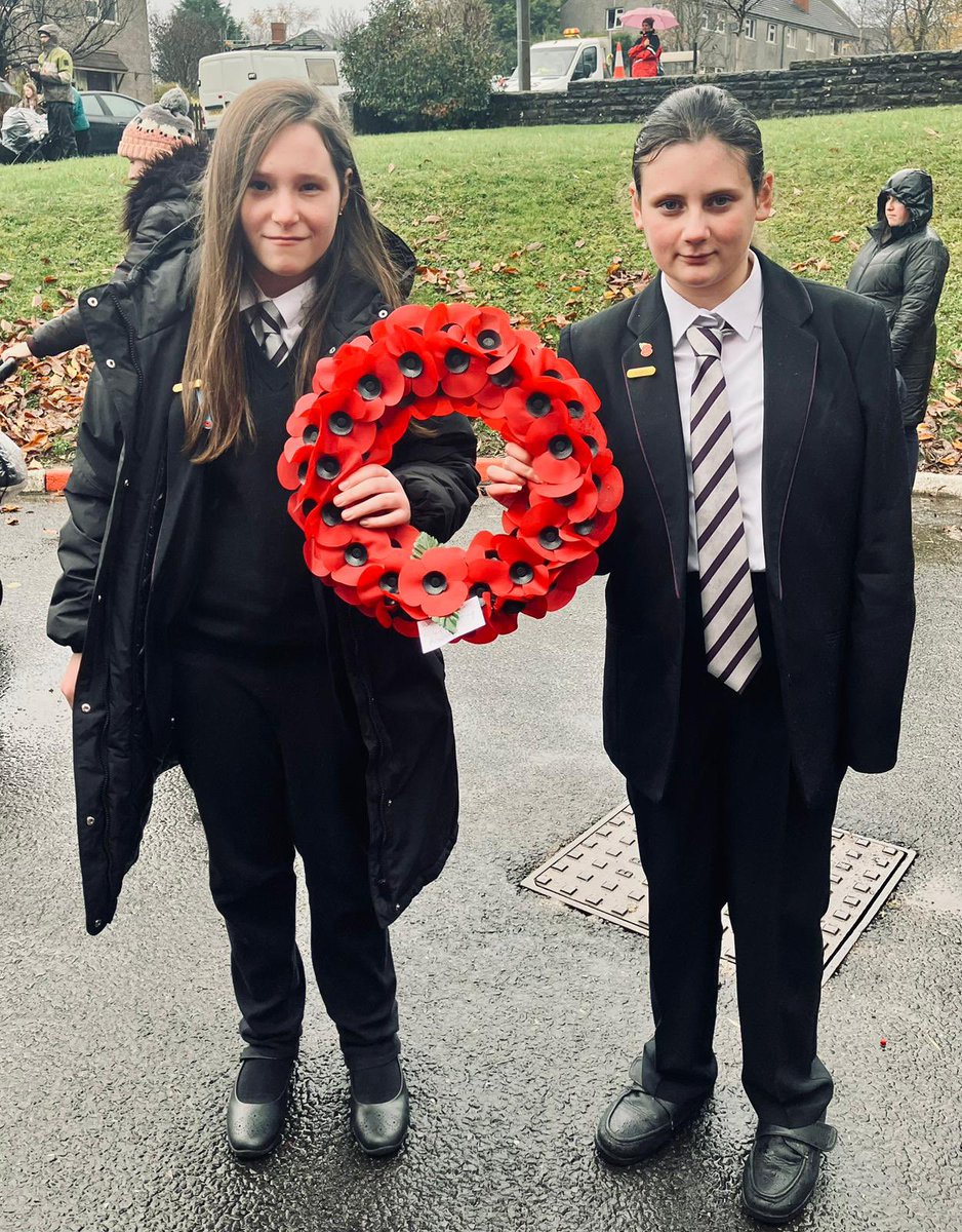 ValleyLAcademy's tweet photo. It was an honour for our students to represent The Valley today at the Bacup remembrance service.
#LestWeForget #RemembanceDay #WeAreStar #TheValleyWay https://t.co/RgRHpAucr0