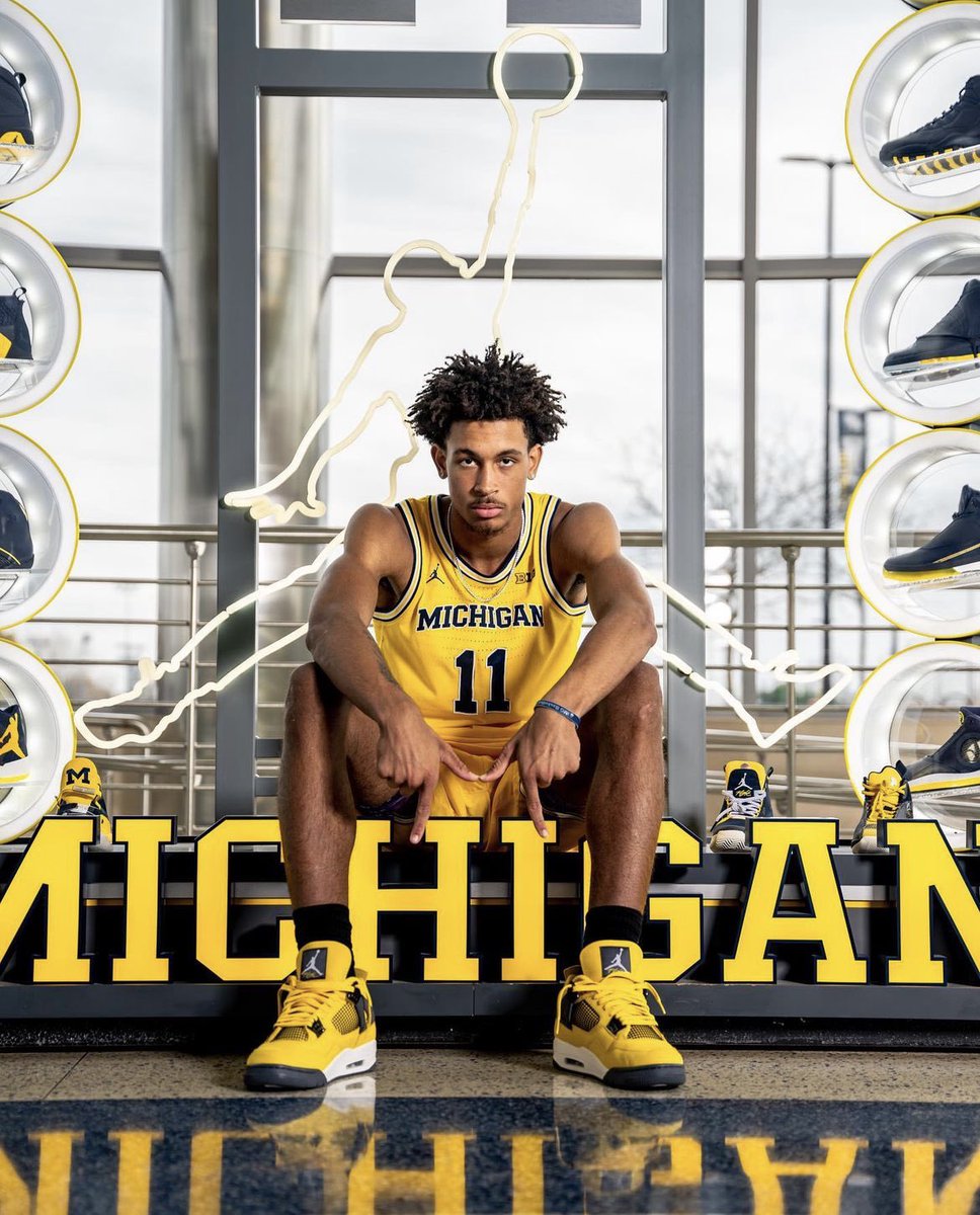 ⭐️⭐️⭐️⭐️⭐️ Khani Rooths’24 @Khani_Rooths of @IMGABasketball & @NewWorldAAU has committed to the University of Michigan 〽️ over Florida St. & Georgia.