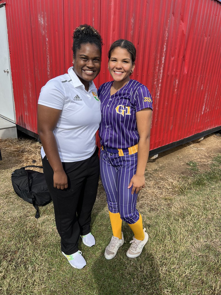 G1 Impact player, Jayda Martin, caught the eye of Xavier University Head Softball Coach Kailey Anderson at the La Glory showcase. Jayda will be going on an official invite to tour Xavier and learn more about their academic and softball opportunities. <a href="/CoachKAnderson/">Coach Kailey Anderson</a> <a href="/xulagold/">XULA Athletics</a>