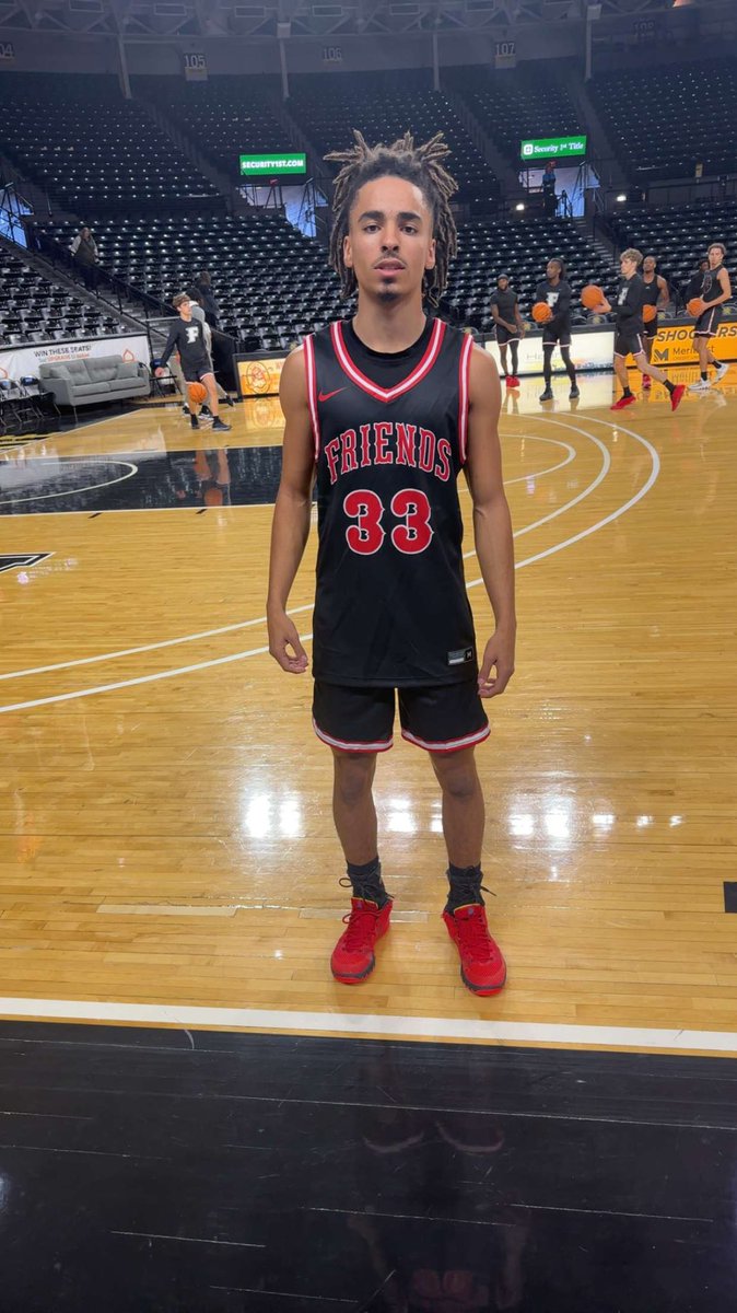 NEW UNIS LOOK 🔥🔥🔥. Think they’re first team to get black uniforms ever at Friends??? They’re starting a movement 👀