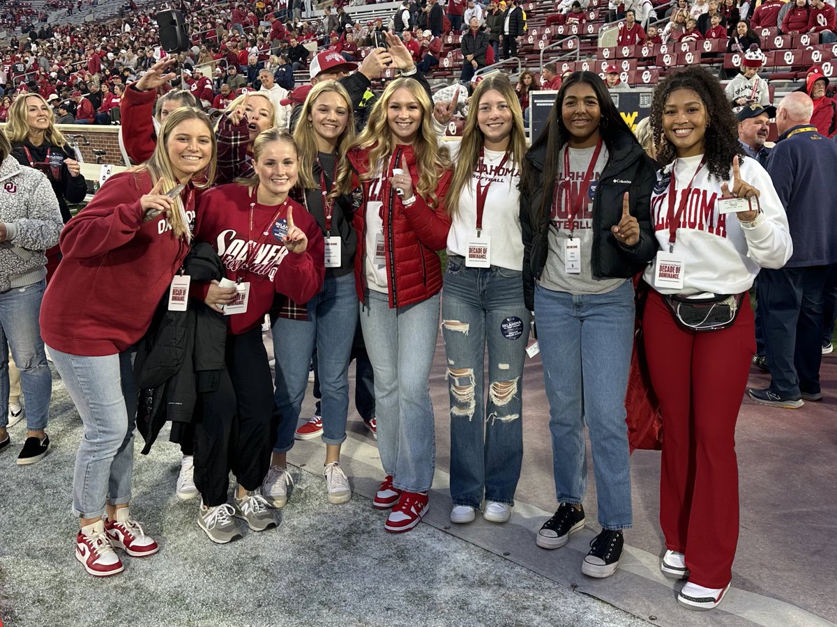 Amazing weekend in Norman with my future teammates! (see if you can find coach Gasso photobombing one of these pics😉)