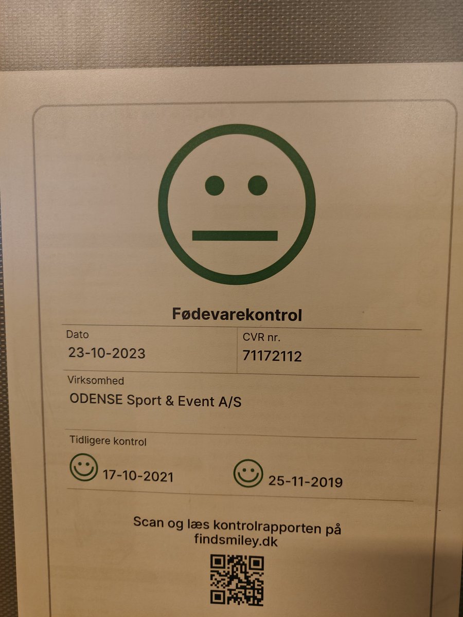 Fødevarekontrollens ansigt på Odense Stadion ligner mit efter den 1. Halvleg. #obdk