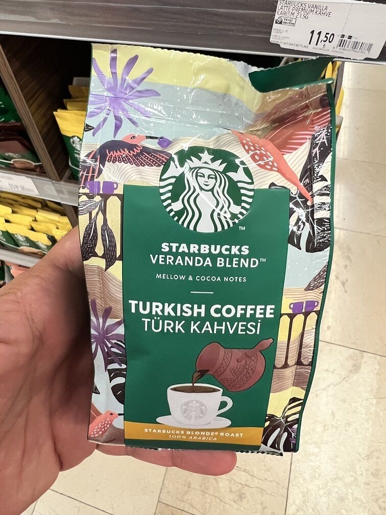 gidadedektifi's tweet photo. Starbucks markasıyla satışa sunulan Türk Kahvesi'nin Yunanistan'da paketlenerek ülkemize ithal edildiği görülüyor. Türk Kahvesi'ni Türkiye'de kavurup paketleyecek bir firma bulamadınız mı?
@StarbucksTR https://t.co/XBJyMUdO2g