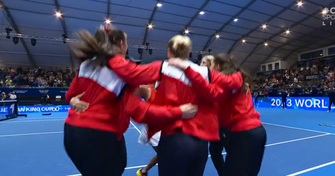 Devin_Heroux's tweet photo. WORLD 🇨🇦🎾 CHAMPIONS 

CANADA WINS THE BILLIE JEAN KING CUP FOR THE FIRST TIME 

Leylah Fernandez wins in straight sets to secure victory for the Canadians. 

What a time for tennis in Canada. https://t.co/cYBvCu1Ou8