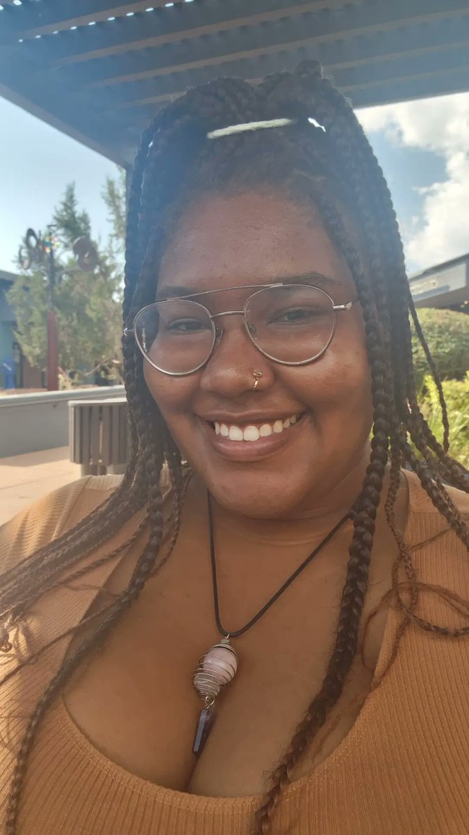 lunagamestv's tweet photo. °•♡ Hai Hai @pokimanelol ♡•°

I'm Luna! I am a smaller creator who would love to help out with Brown Skin/Curly Hair/Plus sized representation for your product launch! 
Congratulations on everything! 💜 https://t.co/TaUht0d2rW