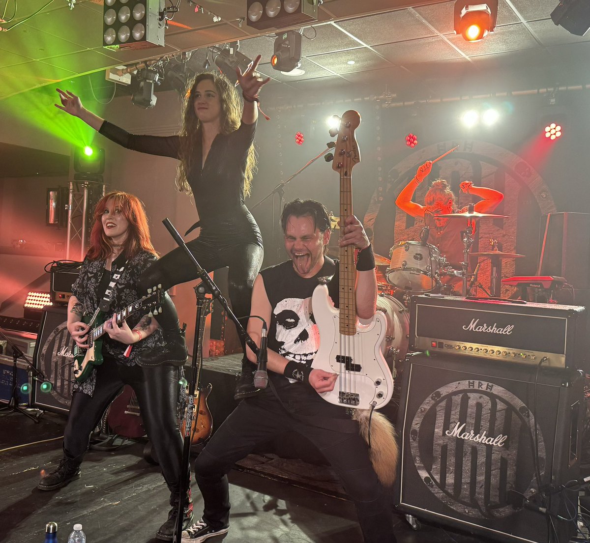 davewyche's tweet photo. @rock_loz Loz Campbell smashing it at Hard Rock Hell XVI last week - The Headliner..! 😉🤘🏻🎸🍻 @hardrockhell https://t.co/c2NPOyv24V
