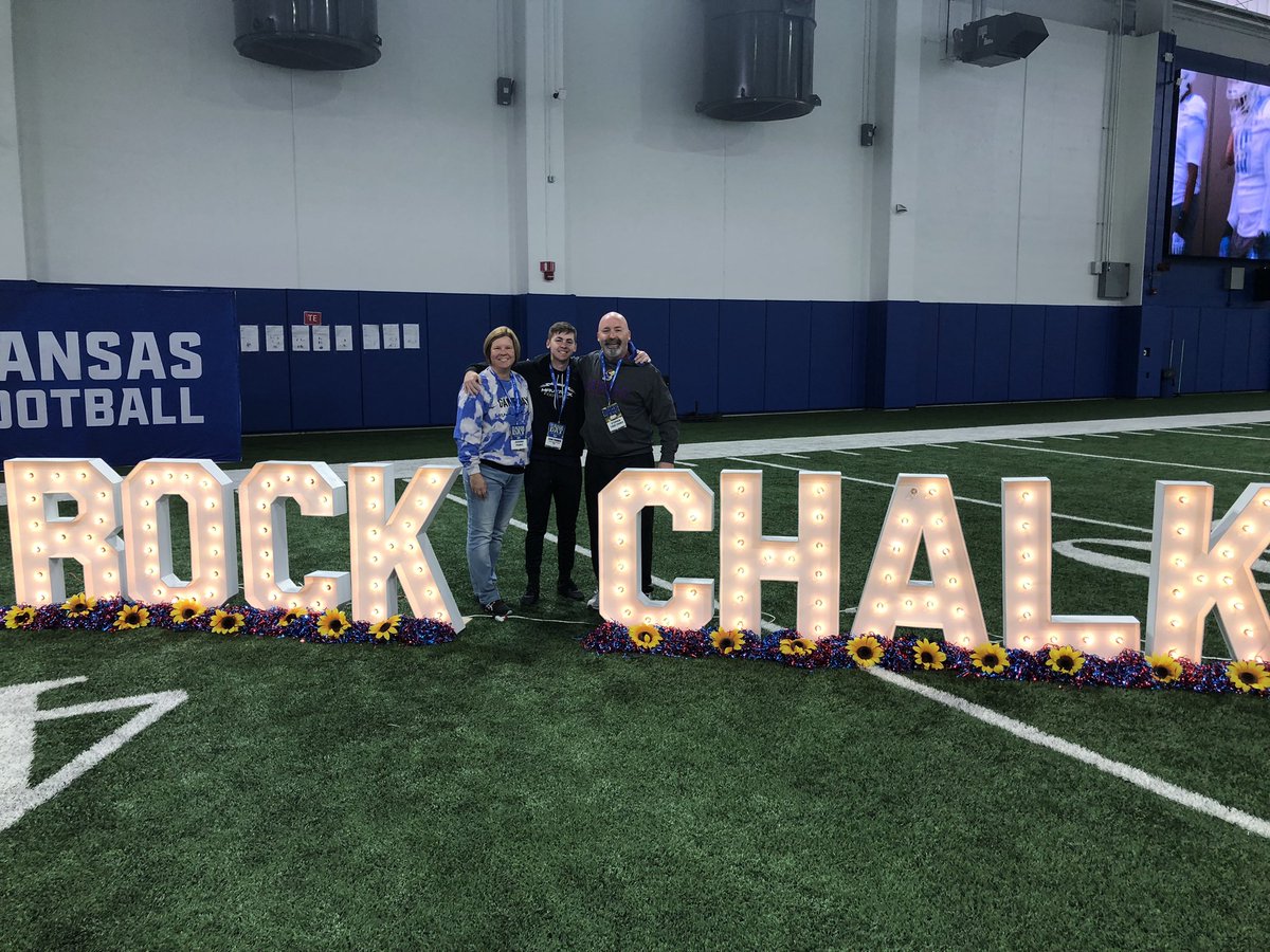 Sam Parks (@samparks11) on Twitter photo Had a great game day visit at KU. Thank you for the invitation! <a href="/CoachSvarczkopf/">Greg Svarczkopf</a> <a href="/coachseansnyder/">Sean Snyder</a> <a href="/CoachZacBarton/">Zac Barton</a> <a href="/punt_21/">Punt 21 Kicking Services</a> <a href="/Coach5fur/">Brent Pfeifer</a> Had a great game day visit at KU. Thank you for the invitation! <a href="/CoachSvarczkopf/">Greg Svarczkopf</a> <a href="/coachseansnyder/">Sean Snyder</a> <a href="/CoachZacBarton/">Zac Barton</a> <a href="/punt_21/">Punt 21 Kicking Services</a> <a href="/Coach5fur/">Brent Pfeifer</a>