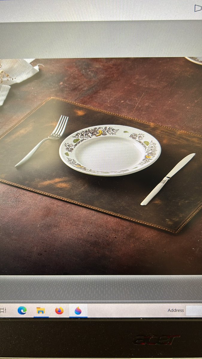 LWA_Leather's tweet photo. Up to 40% Discount on all orders! https://t.co/yw830Qpkcz #Laptop #deskblotter #placemat #handmade #ChristmasGift https://t.co/VtLdCyJXVZ