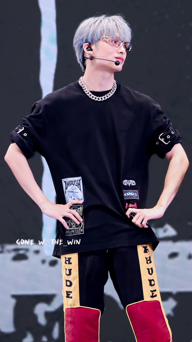 gonewthewin's tweet photo. 231112
WayV showcase in Guangzhou 🐣🐕
중국 쇼케이스 in Guangzhou

#winwin #ウィンウィン
#윈윈
 #WayV_OnMyYouth #WayV_ShowcaseTour_OnMyYouth 
#WayV https://t.co/AC8tZjeGmF