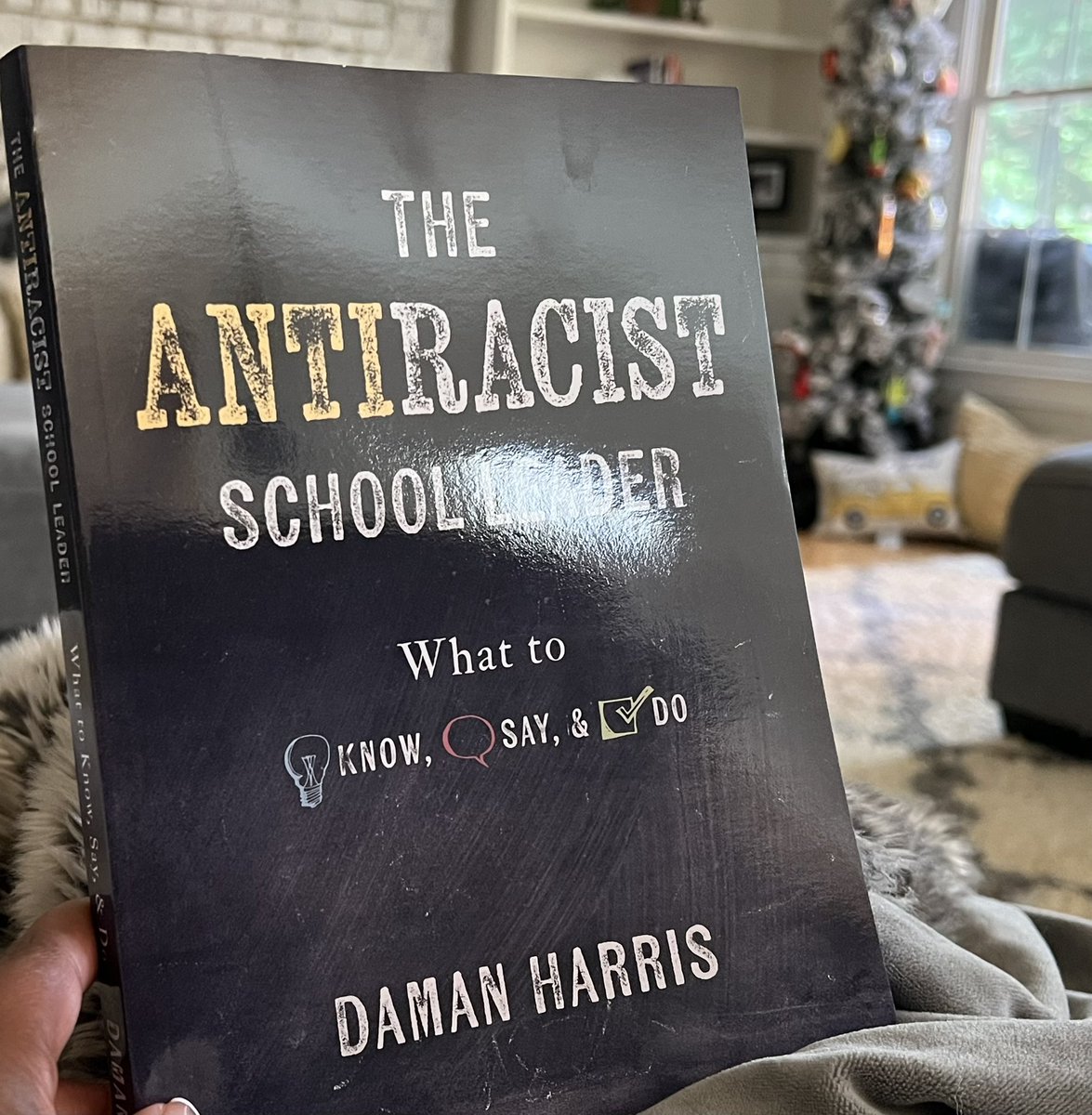 mcpsEDUCATOR's tweet photo. Thank you @daman_harris for this! GLUED to this book. MOVED by this book! Written to challenge us, to change us, to create a sense of urgency within us! So many principles to live by! #booksigning  #moreequitbaleschoolsandclassrooms
#antiracistovernotracist #getthebook
#congrats https://t.co/hWgH8pEn7S