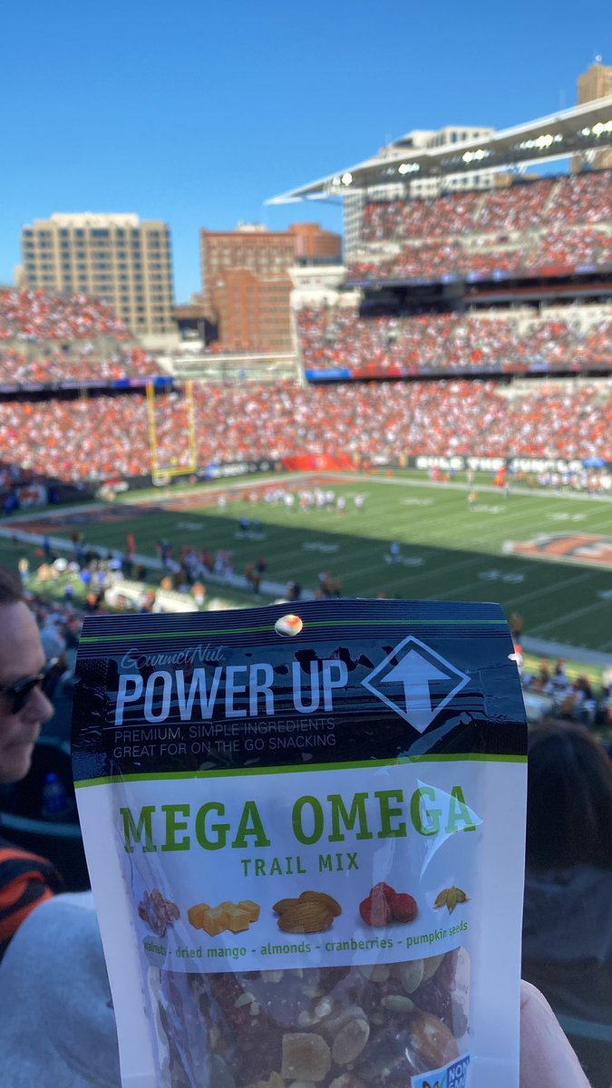 Capt49Action's tweet image. Let’s GO! #Section206 #RuleTheJungle @PowerupSnacks