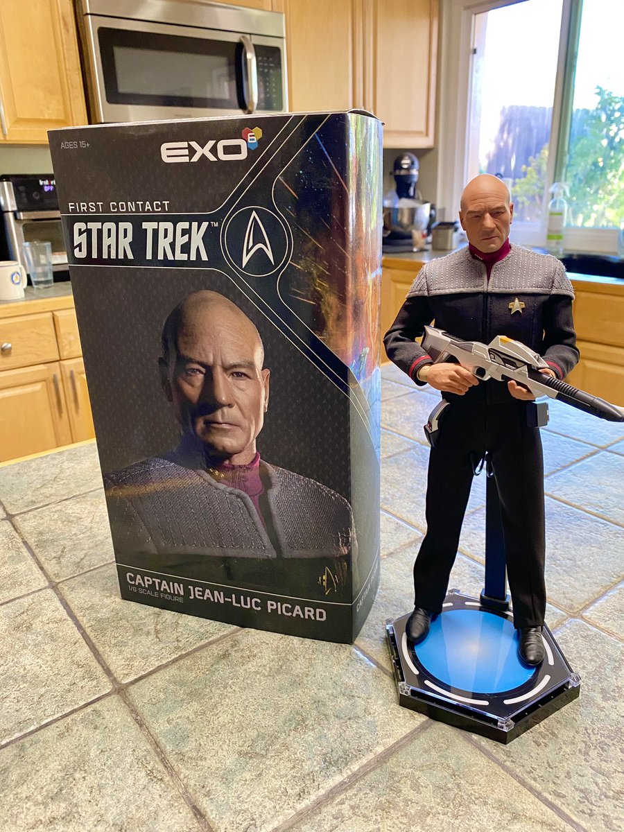 Roman_OT_Empire's tweet photo. These EXO Picard and Locutus figures are just superb! Remarkable detail! #exo #jeanlucpicard #locutus #startrek #startrekthenextgeneration https://t.co/emAXfAhHjz