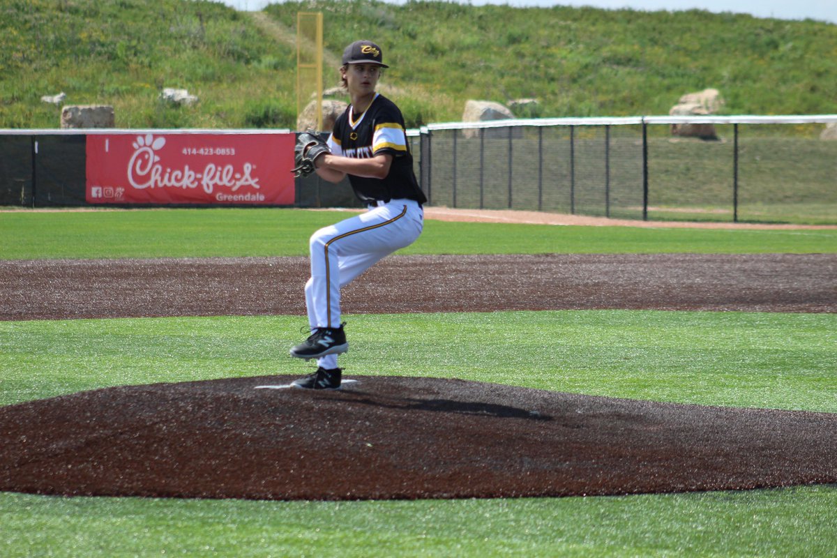 Robert Drake (@robertdrake26) on Twitter photo I am excited to announce my commitment to Elmhurst University. Iβd like to thank my family, my coaches and teammates at <a href="/TheRakeCity/">RakeCityBaseball</a> who have supported me the whole way. #RollJays <a href="/rycrowlz15/">Ryan Crowley</a> <a href="/ElmhurstU_BSB/">Elmhurst University Baseball</a> <a href="/Baseball_RBHS/">Riverside Brookfield Baseball</a> I am excited to announce my commitment to Elmhurst University. Iβd like to thank my family, my coaches and teammates at <a href="/TheRakeCity/">RakeCityBaseball</a> who have supported me the whole way. #RollJays <a href="/rycrowlz15/">Ryan Crowley</a> <a href="/ElmhurstU_BSB/">Elmhurst University Baseball</a> <a href="/Baseball_RBHS/">Riverside Brookfield Baseball</a>