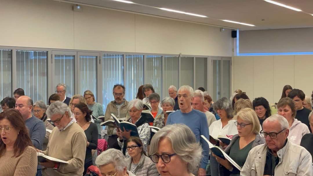 MessiesBcn's tweet photo. Sense una bona consonant, la vocal no té color. (Gran reflexió per fer-la nostra, cantaires!)

#Messiànics
#MessiesParticipatiu https://t.co/BfRmdUHMWi