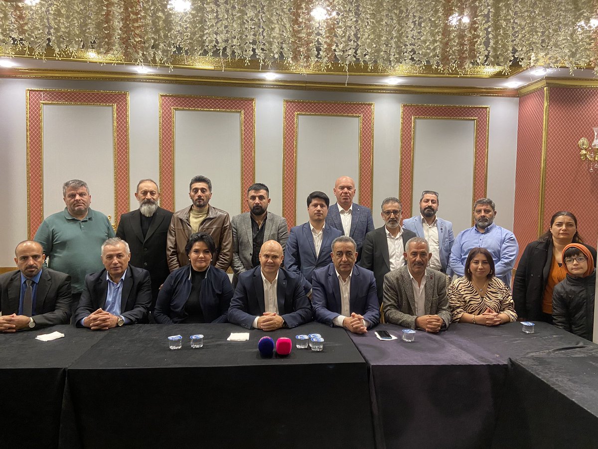 veyselkaratay2's tweet photo. Gelecek Partisi Esenyurt ilçe Başkanlığında kuruluşundan bu güne kadar yönetim kurulunda görev alan yol arkadaşlarım ile istifamızı kamuoyu ile paylaştık…
@GelecekPartiTR https://t.co/rYasuEfTEZ