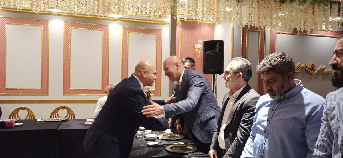veyselkaratay2's tweet photo. Gelecek Partisi Esenyurt ilçe Başkanlığında kuruluşundan bu güne kadar yönetim kurulunda görev alan yol arkadaşlarım ile istifamızı kamuoyu ile paylaştık…
@GelecekPartiTR https://t.co/rYasuEfTEZ