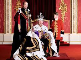 TerhiMG's tweet photo. #CeremonialScripts  home a throne https://t.co/Sqvb9GwcIf