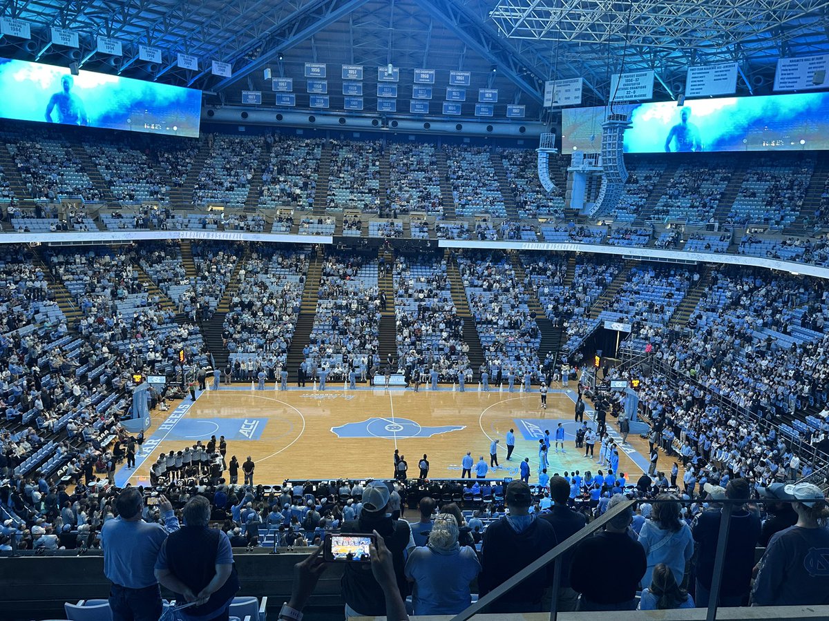 ncbags's tweet photo. Let’s do this. #GoHeels #GDTBATH #DukeStillSucks #IWasInChapelHill13HoursAgo #StillExhausted https://t.co/9FC2kZ3826