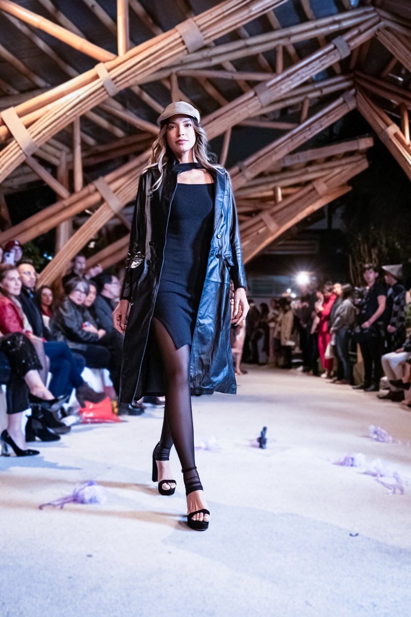NatashaFonte's tweet photo. Leather affair 🖤
.
.
.

#collection 
#moda
#natashafonte
#fashion
#ethicalfashion
#instafashion https://t.co/KLhzYLcg31