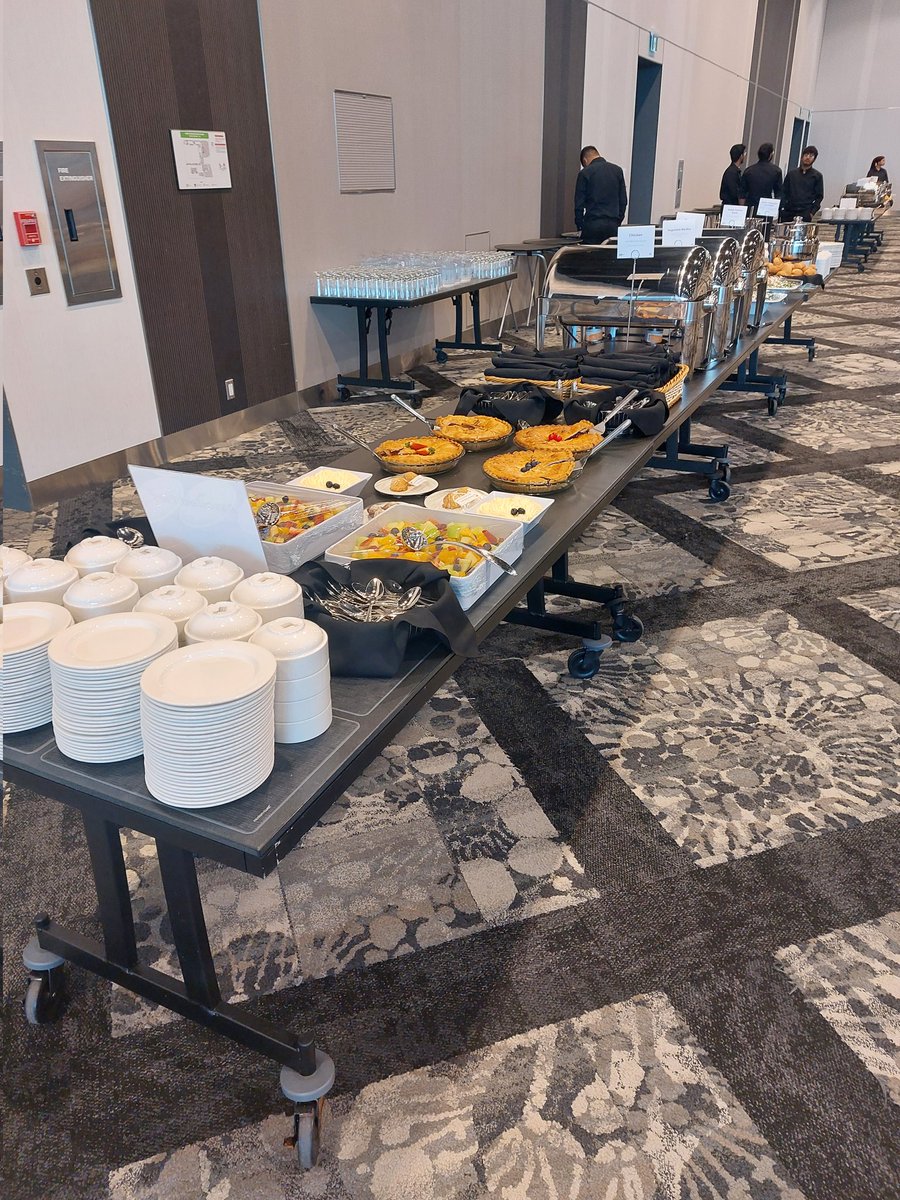MorlaPhan's tweet photo. #CCRC2023 also has the best conference food I've had in a long time 🤤 https://t.co/apEUOAG0iy