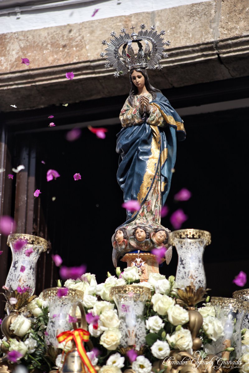 Hoy el pueblo de Talará ha vivido una mañana única y muy especial, donde su patrona, la Purísima, ha regresado a su templo 5 años después, tras las obras de restauración. 

<a href="/patronadetalara/">Hermandad de la Purísima</a>