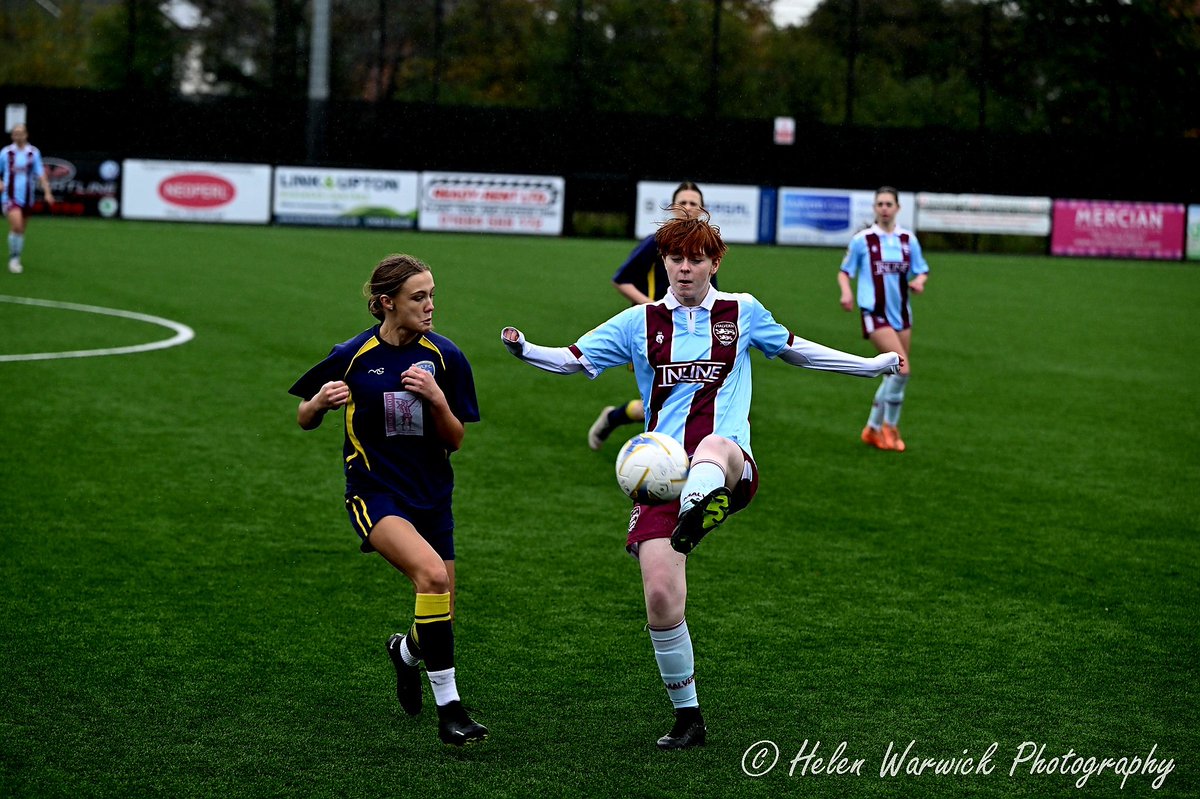 HelenWarwick5's tweet photo. ⚽️ A Very Wet and Cold @MCFFLeague Action @MalvernTown1946 Women v @WLFC2012 ⚽️

@Mcossalifrancis @MalvernGazette @MalvernObserver @SWWFN @wssmagnews @swsportsnews @NHacking

For Full Album 📷

https://t.co/ibBUIfHmjO https://t.co/Z7ClG5ujO6