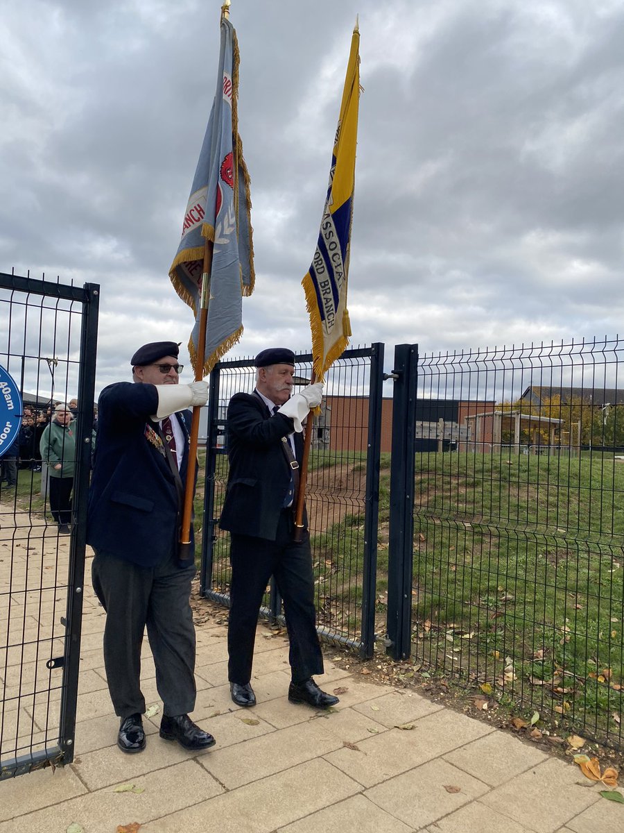 denisemburgess's tweet image. Our year 6 children continue the legacy left by year 6 three years ago when they set up and ran a Remembrance service in our community, a huge thank you to @PoppyLegion for your support as always @GreatDenhamPS @JimWeir92567466 @GtDenhamPC #REALprojects