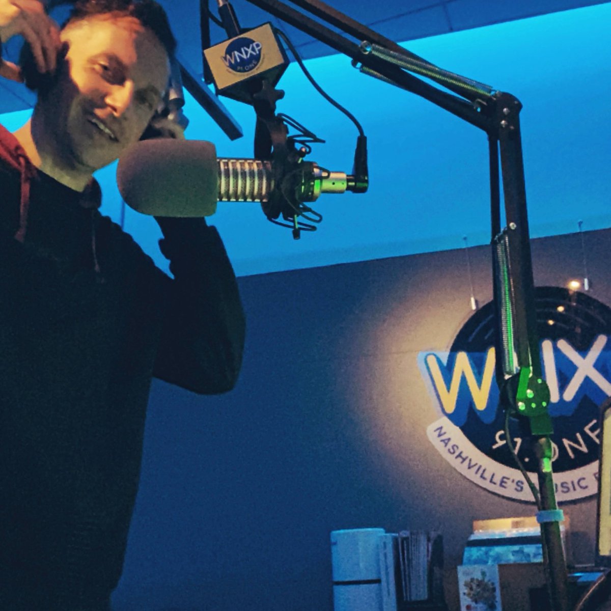 On the air on Nashville’s <a href="/nprmusic/">NPR Music</a> new music discovery station @wnxpnashville 2p-7p CT today

Playing new favorites from
<a href="/arloparks/">Arlo Parks</a> 
#taraclerkintrio
<a href="/fabipalladino/">Fabiana Palladino</a> &amp; <a href="/jai_paul/">Jai Paul</a>
<a href="/malnotbad_/">Mal Not Bad</a> 
<a href="/ISO50/">TYCHO : ISO50</a>
+ many more

Tune in at 91.1FM or WNXP.org