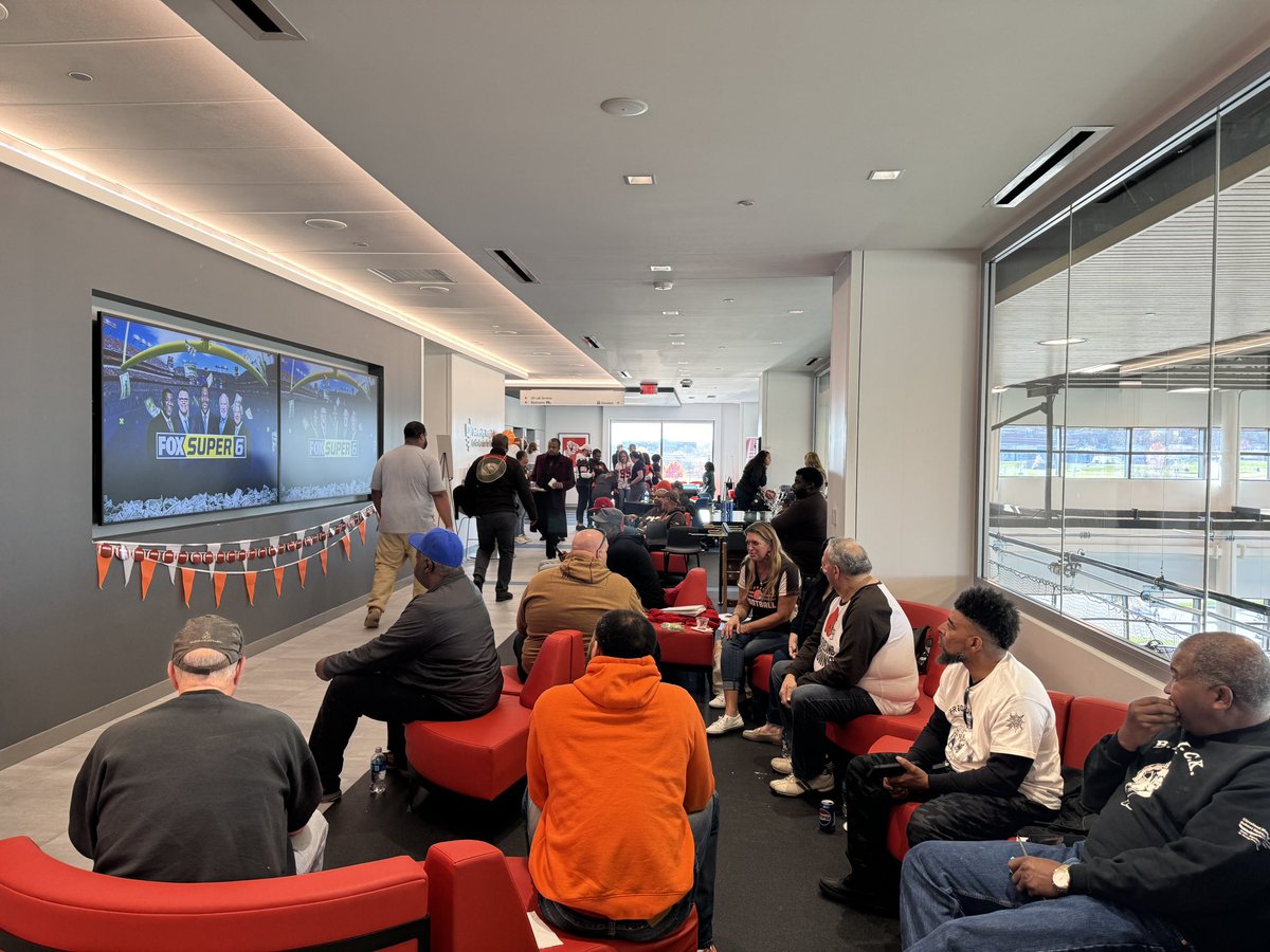 Lee Ponsky tweet media