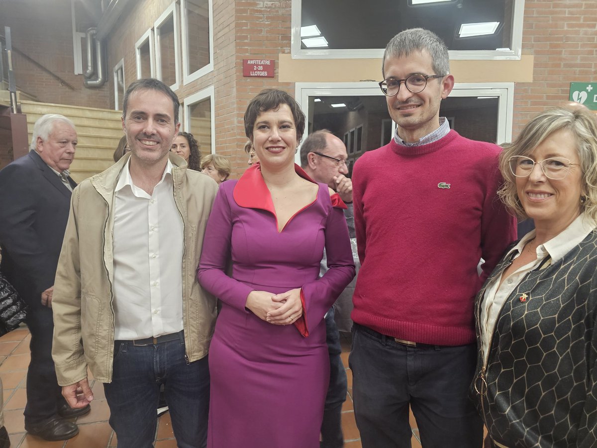 Avui magnífic i emocionant concert d'<a href="/annabrullmezzo/">Anna Brull</a> en motiu del 50è aniversari de <a href="/JJMMTortosa/">Joventuts Musicals de Tortosa</a> recordant a Felip Pedrell, mestre de mestres i amb moltes sorpreses com l'estrena absoluta de "Embriaguez" de Pedrell o la interpretació de L'Ametller de <a href="/JosepOlle/">Josep Ollé Sabaté</a> , entre d'altres.