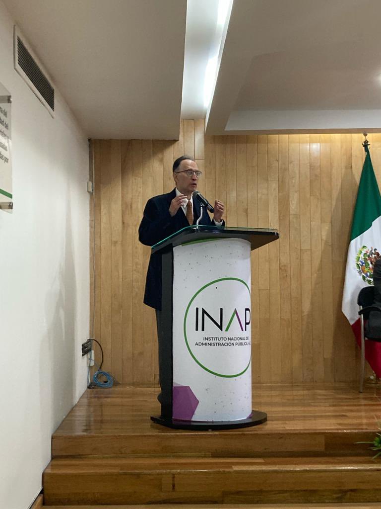 rafmartinezpuon's tweet photo. Descanse en Paz, el querido y admirado Dr. Omar Guerrero Orozco. Enorme su legado para los estudios de administración pública en Iberoamérica. https://t.co/dAS9a1xzXT