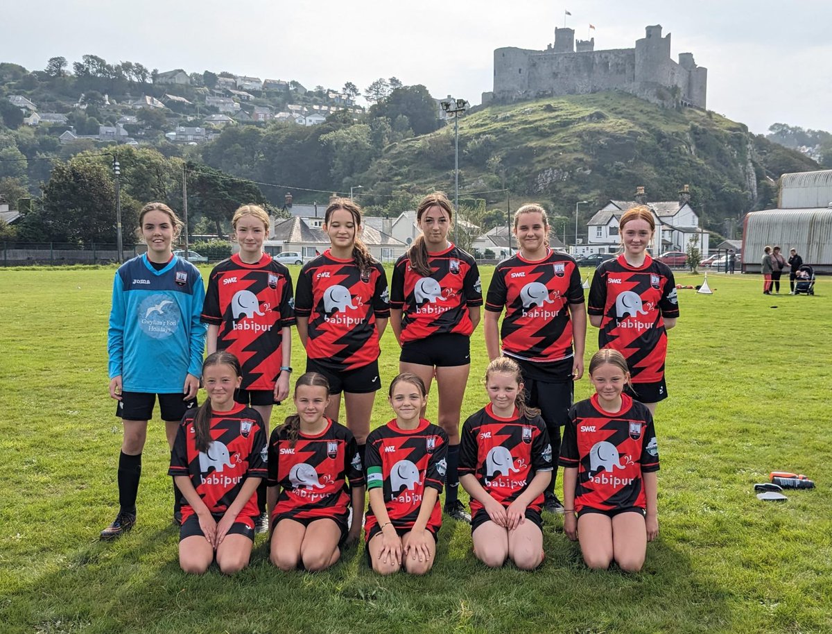 Tim o dan 13

The team hosted Kinmel Bay Fc Girls Under 13s at Ysgol Ardudwy on Saturday. This is the first defeat for the girls this season. Shows what a fantastic season they are having. Keep going on to the next 💪

Charley ⚽️

POM- Ana 🏅 

Sponsord by Babipur