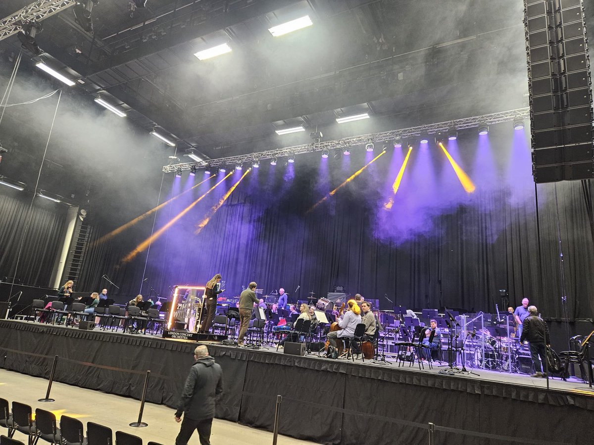 Djspoons's tweet photo. Great day rigging @ Brighton Centre https://t.co/eDFF6ATieS