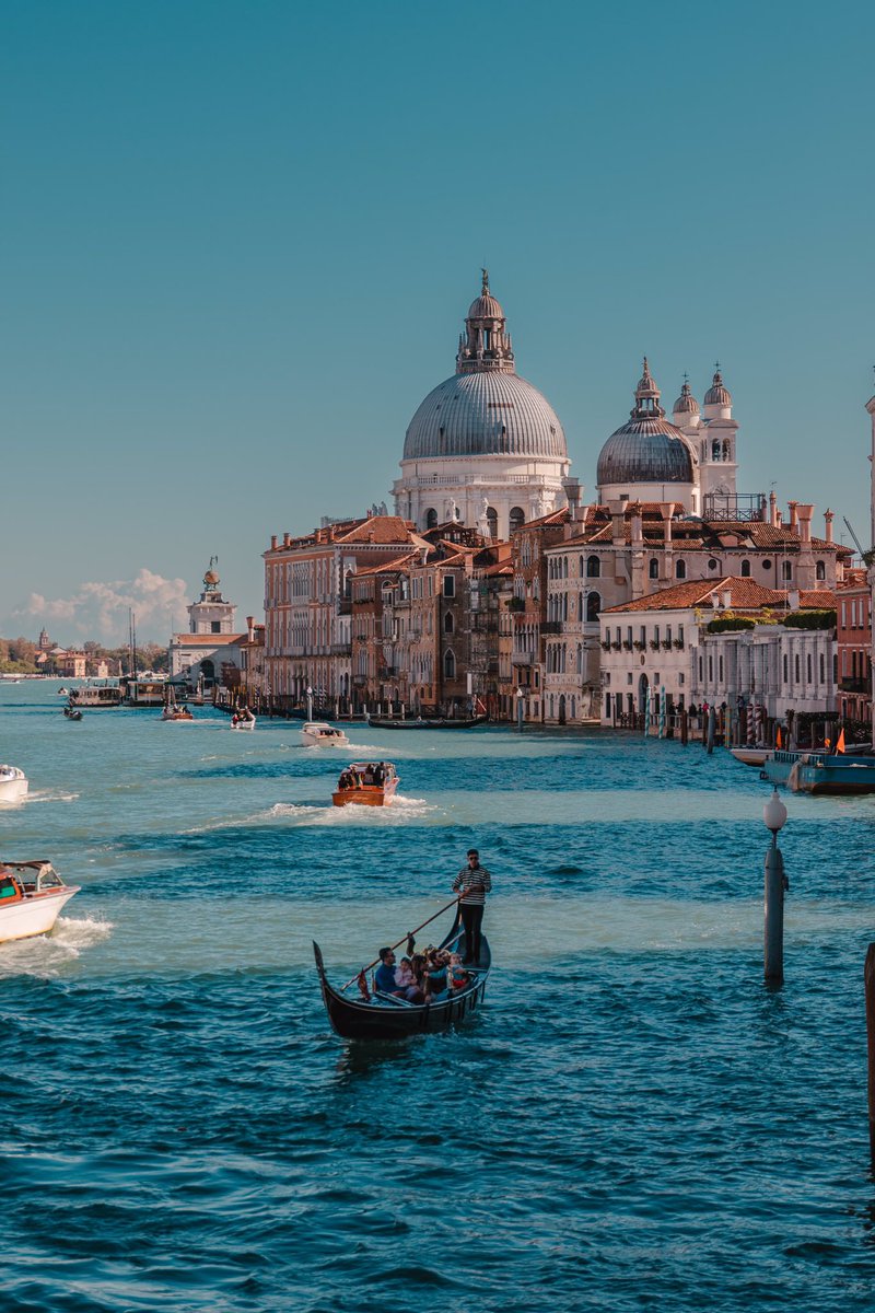mariahuido's tweet photo. Fin de semana en Venecia https://t.co/5Zk2bJ2bMQ