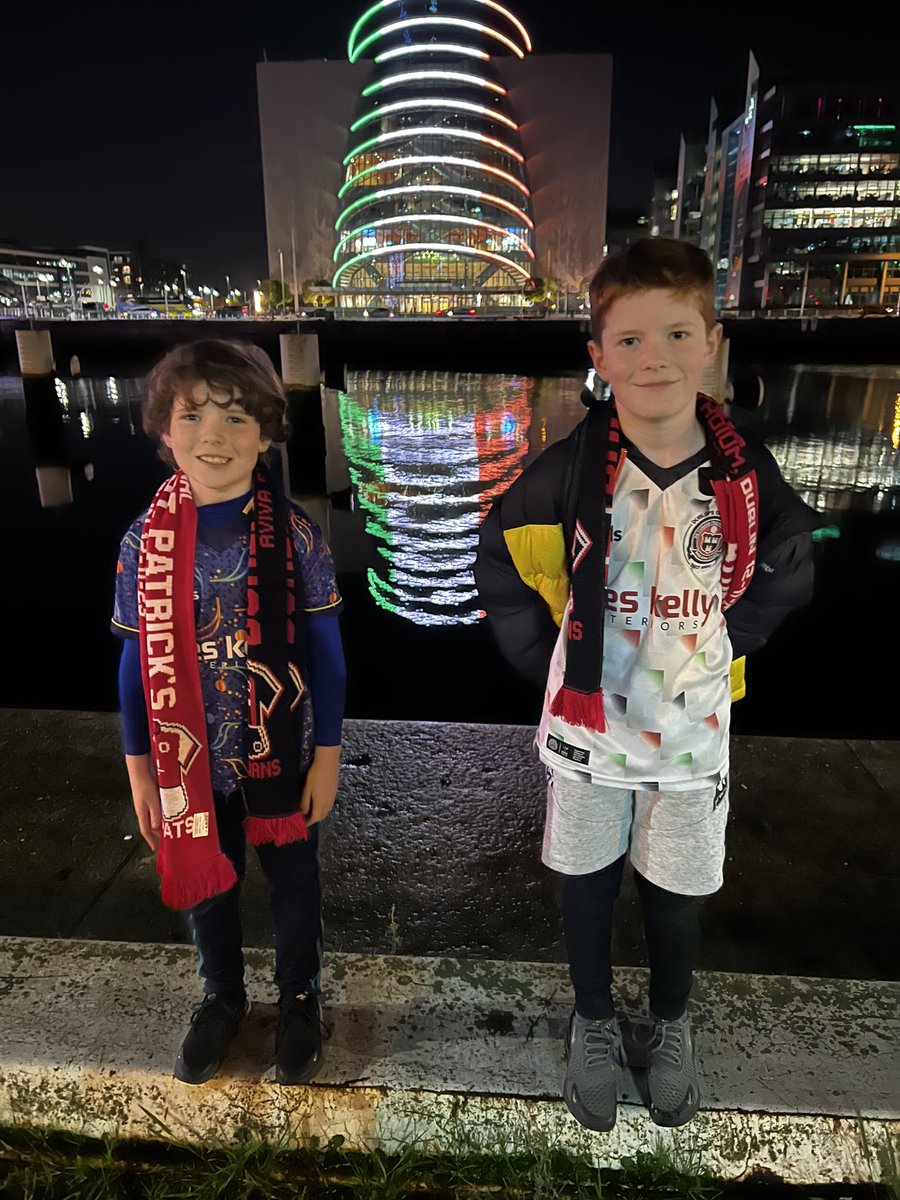 Two disappointed lads after #FAICup . Just wasn’t @bfcdublin night. But what a team and what a fantastic set of fans. Back next year we hope🤞. #Bohs #BOHPAT