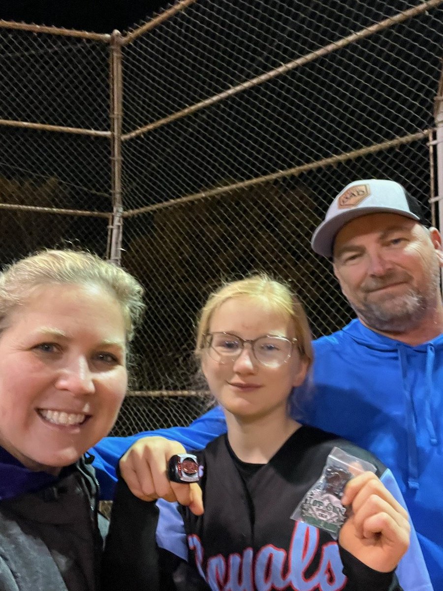 JuliaDennie's tweet photo. Proud of this girl. Wrapped up her first travel ball season. Helping her team win their bracket. Now basketball season on horizon. https://t.co/PSMRuc9Va5