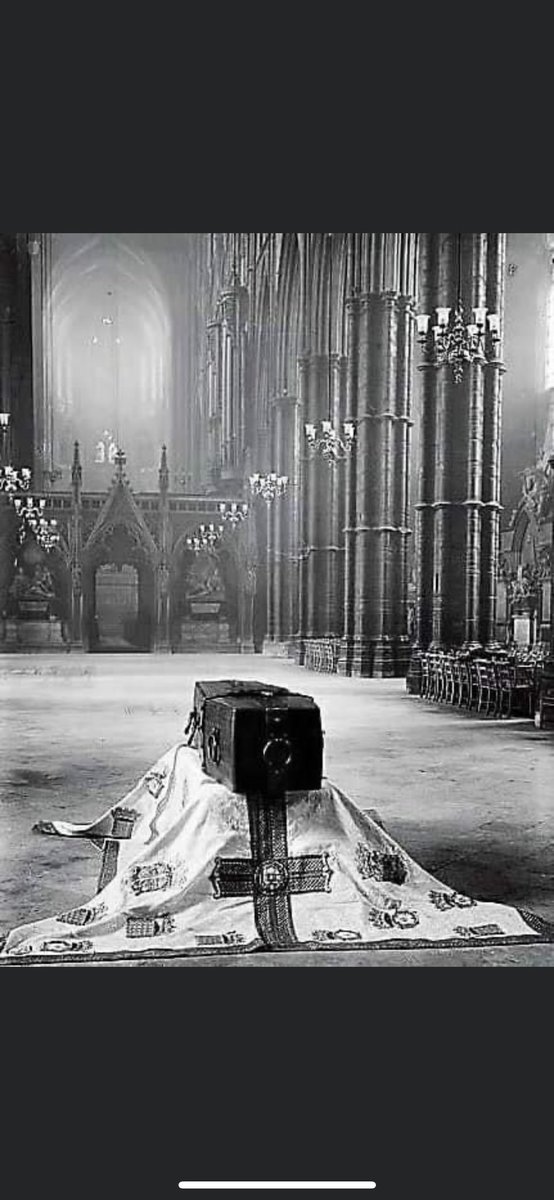 higgsys's tweet image. Lest we forget ❤️🇬🇧