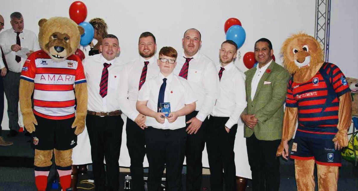 ikramofficial's tweet photo. Limehurst Lions is truly a shining example of a grassroots community club, bringing people together & making a positive impact on the community
Photo credits David Murgatroyd
#limehurst #lions #grassroots #rugby #sport #teamwork #oldham #communitysport #inclusion #cohesion 2/2 https://t.co/FcxVF4speG