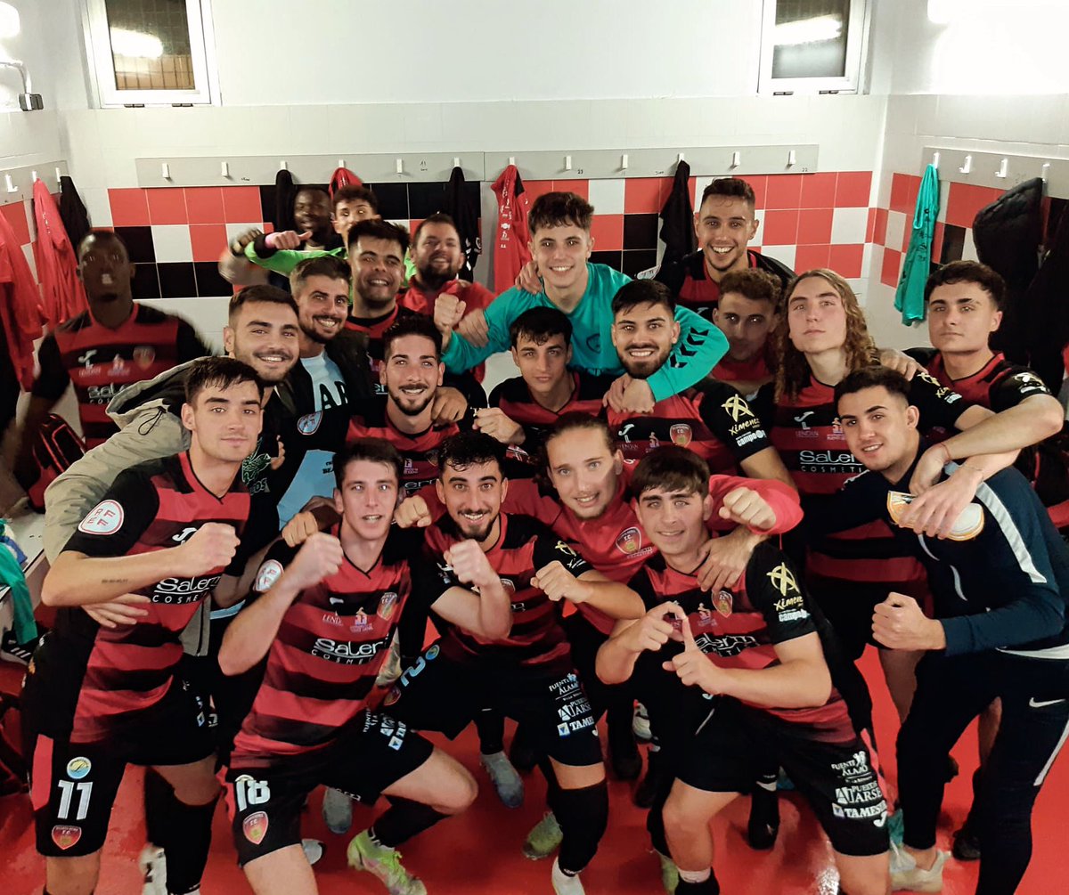 Y otros +3 que se quedan en Puente Genil!! En otro grandisimo Partido de nuestro filial 👏👏👏♥️🖤 #Impresionante 🎉🎉🎉