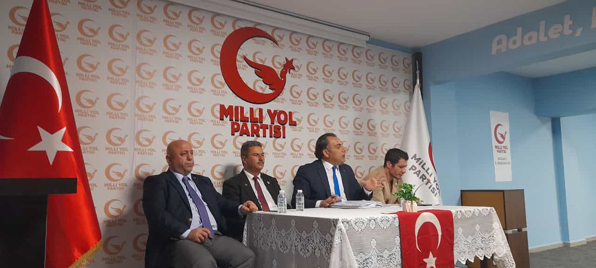 milliyolist's tweet photo. Teşkilat Başkan Yardımcılarımız Gencay Çelik ve Bekir Tamdemir’in teşrifleri ile Kocaeli İl Başkanlığımızın ev sahipliğinde gerçekleştirilen Marmara Bölge Toplantısı'na il yönetimimiz ve ilçe başkanlıklarımızla katılım gösterdik. https://t.co/VByaIpLUyj