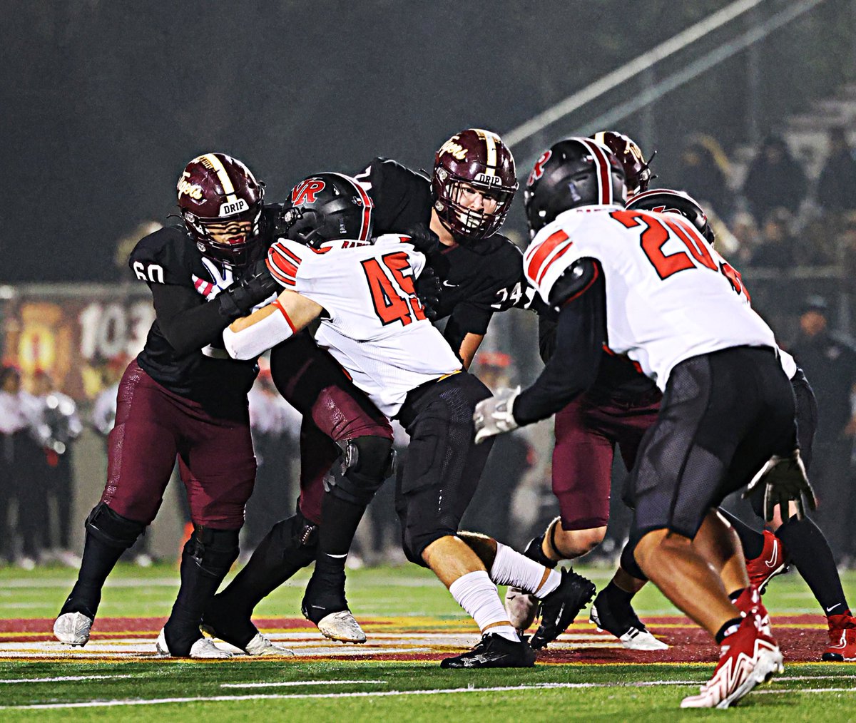 adairphoto16's tweet photo. THE DRIPPING SPRINGS TIGERS O-LINE, TIGERS OFFENSE CLICKING ALL CYLINDERS. NOTHING IS POSSIBLE WITHOUT THE TIGER #battlehogs #beastieboys PLAYING LIGHTS OUT @CoachGZimmerman @CoachT_Marshall @CoachMcBride70 @A_Pena4 @CoachMW20 @dctf https://t.co/5Bxjj0teOO