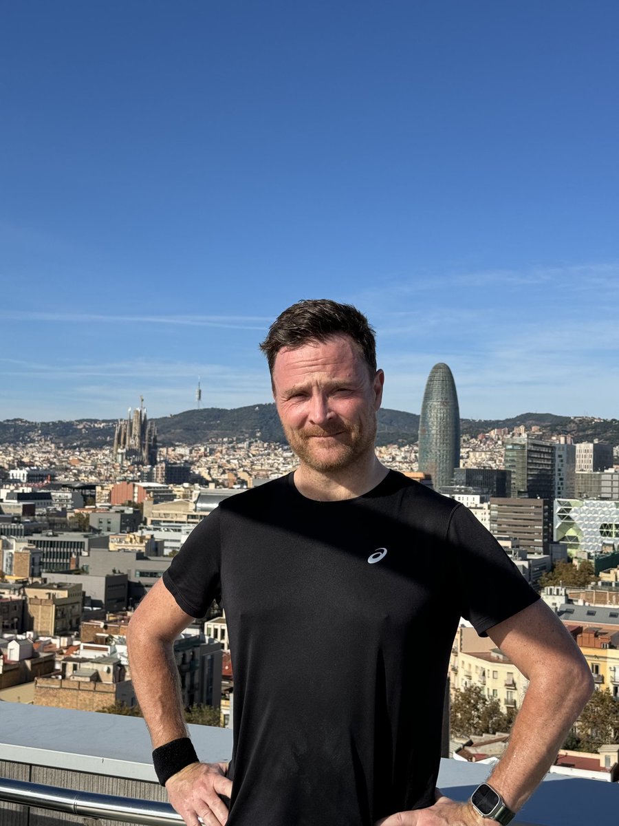 mobilityace's tweet photo. What a great day to celebrate my 1200th day streak of running 30 minutes or more. 2100 km in 2023 alone. In 49 days I will have completed all of 2021, 2022 and 2023 and most of 2020. Thank you Barcelona for a fantastic day 1200. Run Forrest Run! https://t.co/KDUGtnwwD3