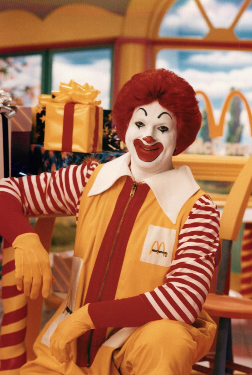 NO CONTEXT HUMANS tweet media